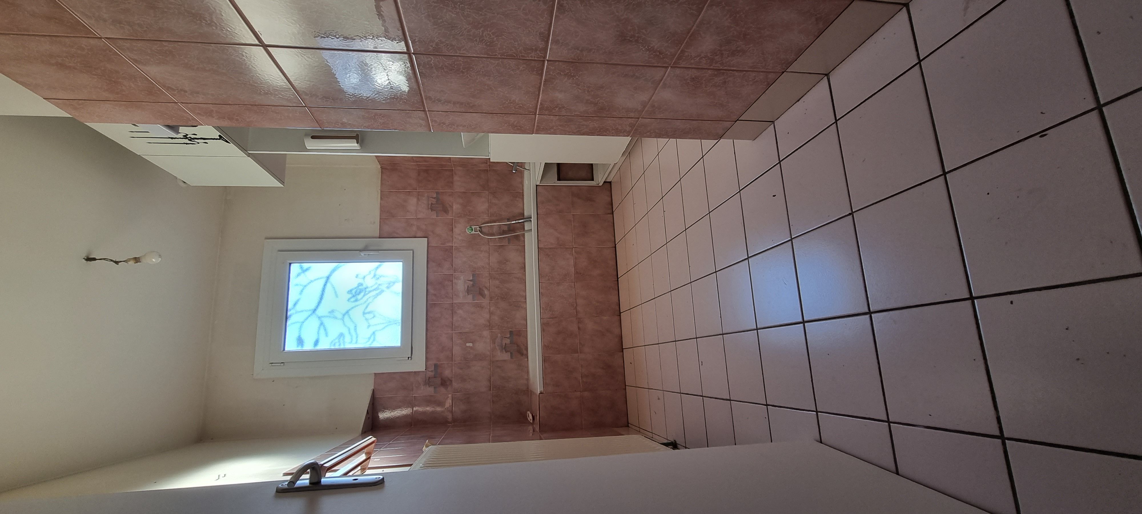 salle de bain avant travaux